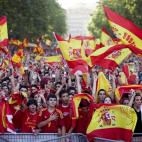 Aficionados españoles animan a su selección en Valladolid.
