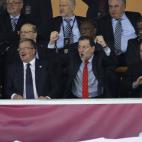 Mariano Rajoy se salta el protocolo y celebra un gol de la Selección 