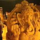 El dios hindú Ganesha también ha sido representado con arena y agua.