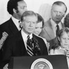 U.S. President Jimmy Carter concedes defeat in the presidential election as he addresses a group of Carter-Mondale supporters in Washington, D.C., on Tuesday, Nov. 4, 1980. (AP Photo/Barry Thumma)