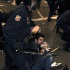 La carga policial contra los manifestantes