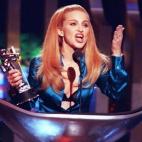 Madonna recoge el premio al mejor vídeo femenino en los premios MTV, septiembre de 1995