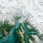 Esta imagen del Operational Land Imager del satélite Landsat 8 muestra el glaciar Hubbard, de Alaska y Yukon, el 22 de julio de 2014.
