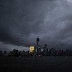 30 octubre 2010 El huracán Sandy deja a oscuras Manhattan, el corazón turístico y financiero de Nueva York.