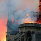 Las llamas arrasan Notre Dame