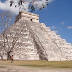 Esta obra maya atrae a millones de visitantes a la península de Yucatán, en México, que, asombrados, no pueden dejar de hacerse fotos que posteriormente compartirán con sus amigos. En serio, ¿cómo podría pasar por tu cabeza no hacerte un ...