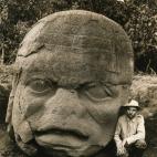 11 colosales cabezas de piedra, que pasaron enterradas 15 siglos, fueron descubiertas en 1938 por Matthew Stirling.