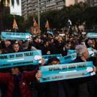 El 'Spain, sit and talk', lema central de las protestas convocadas por Tsunami Democràtic