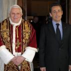Pope Benedict XVI meets with French president Nicolas Sarkozy during a private audience at the Vatican, 20 December 2007. The visit comes amid a media frenzy in France over Sarkozy's reported romance with singer and ex-model Carla Bruni, just tw...