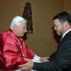 CASTEL GANDOLFO, ITALY - SEPTEMBER 12: Pope Benedict XVI (L) meets with King Abdullah II of Jordan at his summer residence September 12, 2005 in Castel Gandolfo, Italy. King Abdullah II is on an official visit to the area. (Photo by L'Osservat...