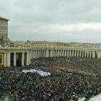 VATICAN CITY - APRIL 19: Crowds gather in St. Peter Square to listen to newly elected Pope Benedictae XVI on April 19, 2005 in Vatican City. German Cardinal Joseph Ratzinger was elected the 265th Pope and will lead the world's 1 billion Catholi...