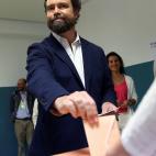 El economista de Vox Iv&aacute;n Espinosa de los Monteros, ha ejercido su derecho al voto en el Colegio San Agust&iacute;n de Madrid