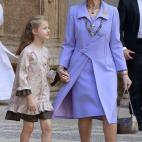 Con su abuela, la reina Sofía, en abril de 2014 en la misa de pascua de Mallorca