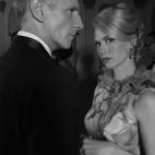Henry Francis (Christopher Stanley) y Betty Francis (January Jones)
