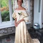 Abby lo llevará el 17 de octubre de 2015 en su boda con Jason Curtis. Como el vestido es bastante delicado, ella vestirá otro diseño en la ceremonia y el banquete. Este último lo compró en Klienfeld's en Nueva York.