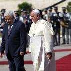 El papa y Mahmoud Abbas.