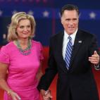 HEMPSTEAD, NY - OCTOBER 16: Republican presidential candidate Mitt Romney (R) and wife Ann Romney appear on stage after a town hall style presidential debate at Hofstra University October 16, 2012 in Hempstead, New York. During the second of th...