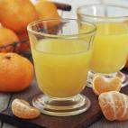 En cuestión de frutas, los cítricos son uno de los grandes aliados del invierno. Todos hemos recurrido alguna vez al zumo de naranja para frenar el avance del resfriado y hemos salido victoriosos. Pues bien, esta fruta es muy rica en vitamina ...