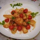 Con una patata hervida, pera y tomates cherry queda una receta tan original como esta. En Cookdpad te cuentan cómo caramelizar sus ingredientes.
