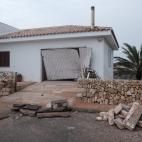 Puertas arrancadas y cascotes, en Mallorca