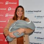 Toñi Moreno sale del hospital con su hija Lola
