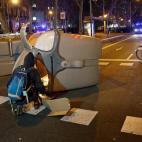 Intento de barricadas en v&iacute;as principales de Barcelona