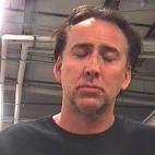 Nicolas Cage tras su detención por violencia doméstica (16 abril de 2011).