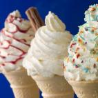 Índice de adicción: 3.68Están cargados de grasa saturada. Por ejemplo, una porción (1/2 taza) de helado de vainilla de Ben & Jerry’s tiene 250 calorías y 16 gramos de grasa.- Cómo hacer helado en casa
