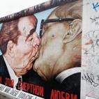 Para los amantes de la historia, Alemania es también un destino ideal. La historia es lo que nos hace ser quienes somos hoy día y por ello es esencial conocerla. Además, es una buena ocasión para visitar rincones como el Muro de Berlín, cuy...