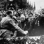 GERMANY - SEPTEMBER 08: Adolf Hitler shakes the hand of the bishop Ludwig Muller during the National Socialist Congress held in Nuremberg in 1934 - Date of Photo: 8 Settembre 1934 (Photo by Societe' du Petit Parisien Dupuy & C.ie, Paris/Alinari ...