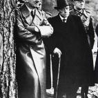 UNITED KINGDOM - CIRCA 1935: Adolf Hitler photographed with Hermann Roechling and other Nazi leaders - Date of Photo: 1940 ca. (Photo by Unidentified Author/Alinari via Getty Images)