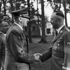 UNSPECIFIED - OCTOBER 13: The Fuhrer Adolf Hitler Visiting His Headquarters And Congratulating Heinrich Himmler (Right), Head Of The Ss And The Gestapo, For His 43Rd Birthday, On October 13, 1943. (Photo by Keystone-France/Gamma-Keystone via Get...