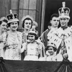 En la coronaci&oacute;n de su padre, el rey Jorge VI.