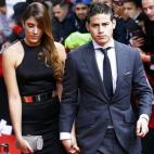 El jugador del Real Madrid James Rodríguez y su mujer Daniela Ospina