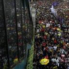 Multitudinaria protesta en Hong Kong