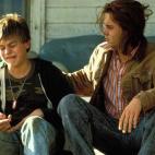 Fotograma de &iquest;A qui&eacute;n ama Gilbert Grape? Leonardo DiCaprio y Johnny Depp trabajaron juntos en esta pel&iacute;cula de 1993