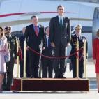 Bienvenida de los reyes a Abdalá y Rania de Jordania a su llegada al aeropuerto de Madrid.