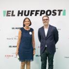 La ministra de Industria, Reyes Maroto, y el director de 'El HuffPost', Guillermo Rodr&iacute;guez