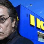 El comandante Adama utiliza un espejo que en IKEA se vende con el nombre de FRÄCK. Y lo puedes comprar ¡por menos de seis euros!