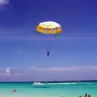 Además de contar con algunas de las playas más increíbles del mundo, Punta Cana (http://www.minube.com/rincon/excursion-de-paracaidismo-acuatico-a94664) (República Dominicana (http://www.minube.com/viajes/republica_dominicana)) es un paraís...