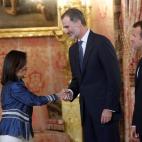 La ministra de Defensa, Margarita Robles, el rey Felipe y Macron
