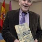 El socialista Demetrio Madrid dimitió como presidente de Castilla y León en 1986, por supuestas irregularidades en la venta de una empresa textil. Luego fue absuelto por la Justicia.