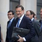 El presidente del Gobierno, Mariano Rajoy, llegando al Congreso para comparecer por el 'caso Bárcenas'.