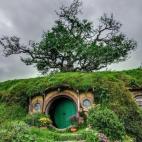 Dónde: Matamata, Nueva Zelanda. Qué tiene de interés: Son los decorados reales donde se construyó la Comarca de Tolkien para la grabación de las películas de El Señor de los anillos. Cuando se acabó el rodaje, parte de las casas fueron ...