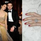 J-T le propuso matrimonio a Jessica durante el fin de año de 2011, dándole a la actriz este diamante de más de $130,000 dólares.