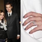 La pareja se comprometió en 2008 y Bilson recibió este anillo de diamantes de dos quilates valuado en $30,000.