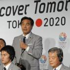 l atleta japonés Hiroshi Hase (c) participa hoy, jueves 5 de septiembre de 2009, en un encuentro para apoyar a Tokio.