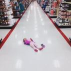 "En el supermercado con una niña de tres años"
