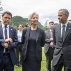 La directora del Fondo Monetario Internacional (FMI), Christine Lagarde, conversa con el presidente de Estados Unidos, Barack Obama, y el primer ministro italiano, Matteo Renzi, durante la foto de familia de una reunión celebrada en la segunda ...