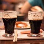 La cerveza negra es rica en hierro y antioxidantes. De hecho, cuenta la leyenda que hace mucho tiempo se daba a las mujeres lactantes en Irlanda.